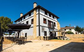 Paratene Ostatu Habitaciones